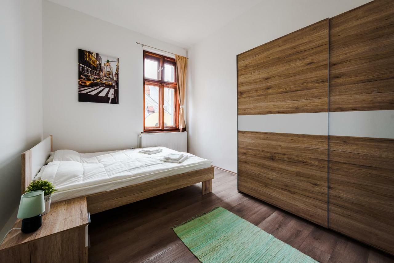 Gold Apartment - Γκιόρ Εξωτερικό φωτογραφία